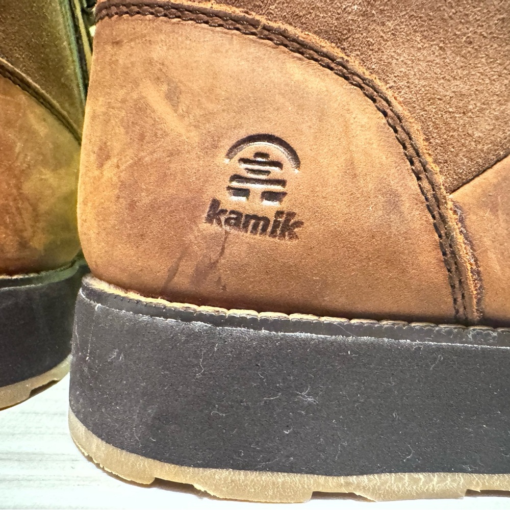 Kamik Tan Ankle Boots with Black Soles - Picture 3 of 8